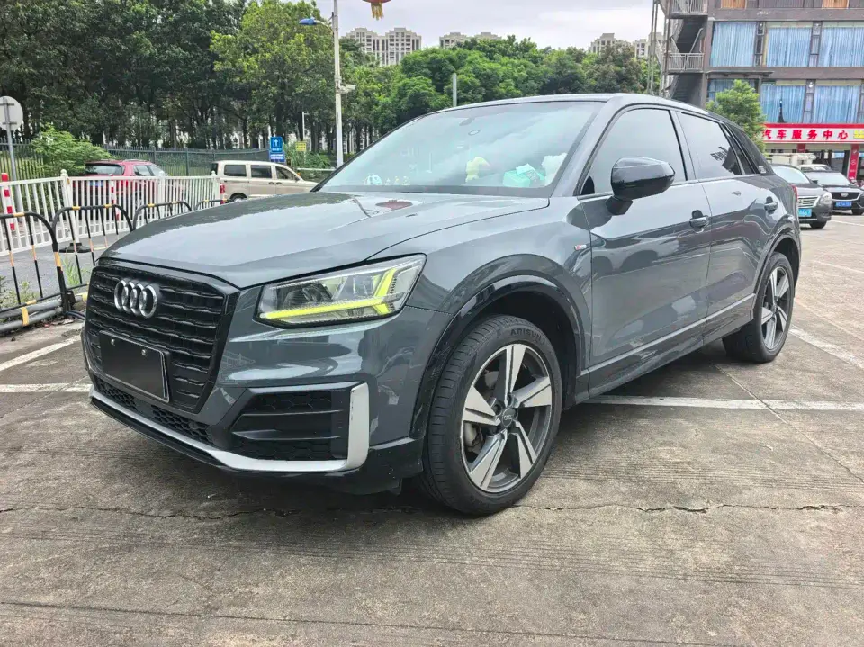 Audi Q2L 35 TFSI Fashion Dynamic Model 2020