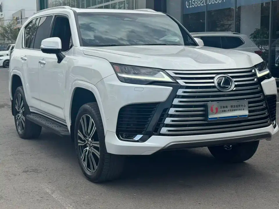 Lexus LX 700h Boundary Edition 2025