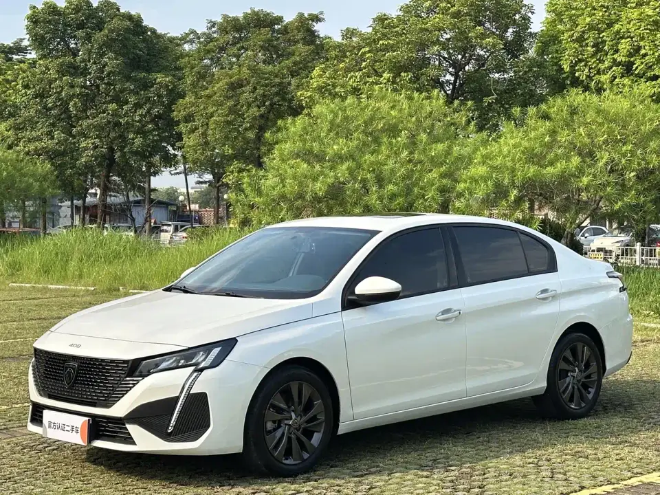 Peugeot 408 1.6T Progressive Edition 2024