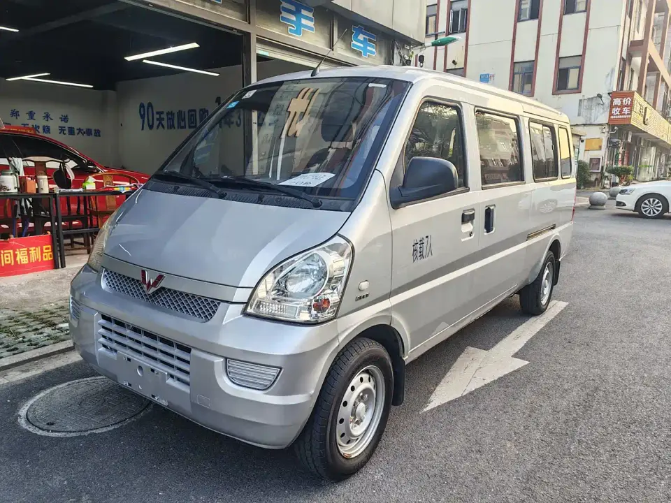 Wuling Motors Wuling Rongguang 1.2L extended basic model 2019
