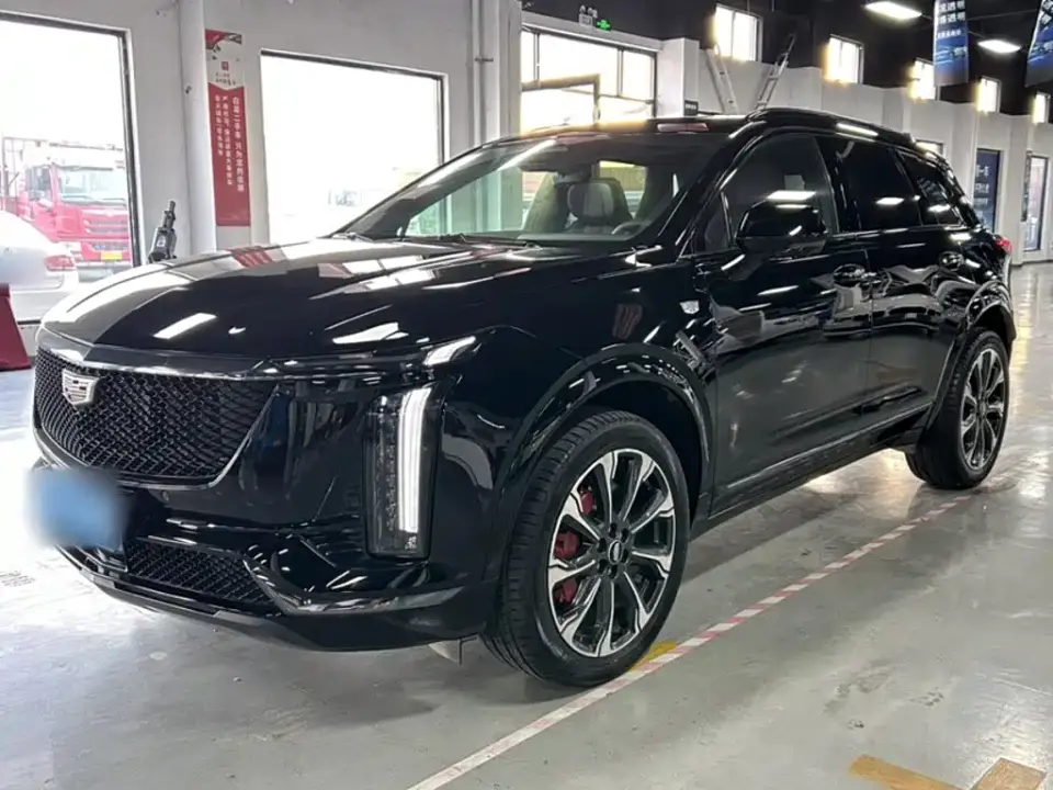 Cadillac XT5 Model 2.0T Platinum 2024