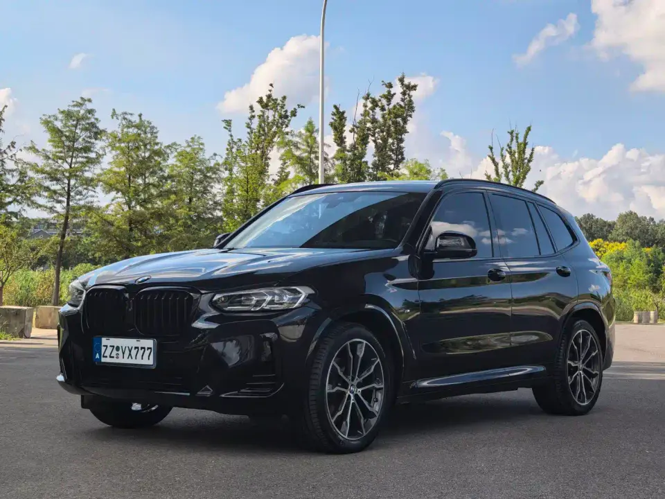 BMW X3 xDrive30i Leading M Night Package 2022