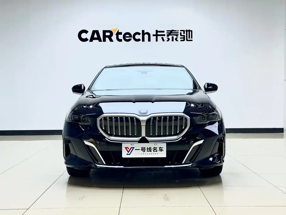 BMW 5 Series 525Li M Sport Package 2025