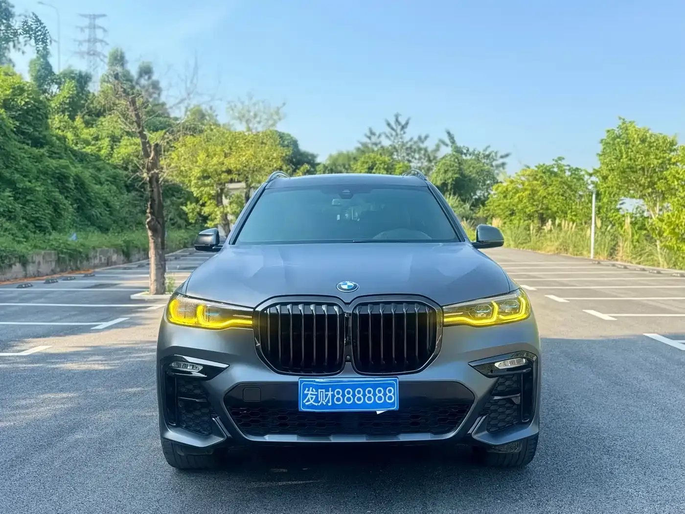 BMW X7 xDrive40i Exclusive M Sport Package 2019 — фото 2