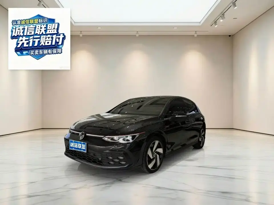 Volkswagen Golf GTI 380TSI DSG GTI 2025