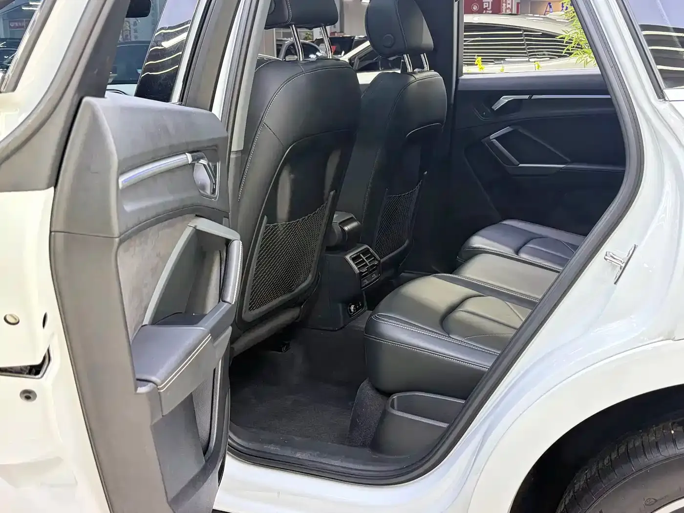 Audi Q3 35 TFSI Fashion Sport 2024 — фото 15
