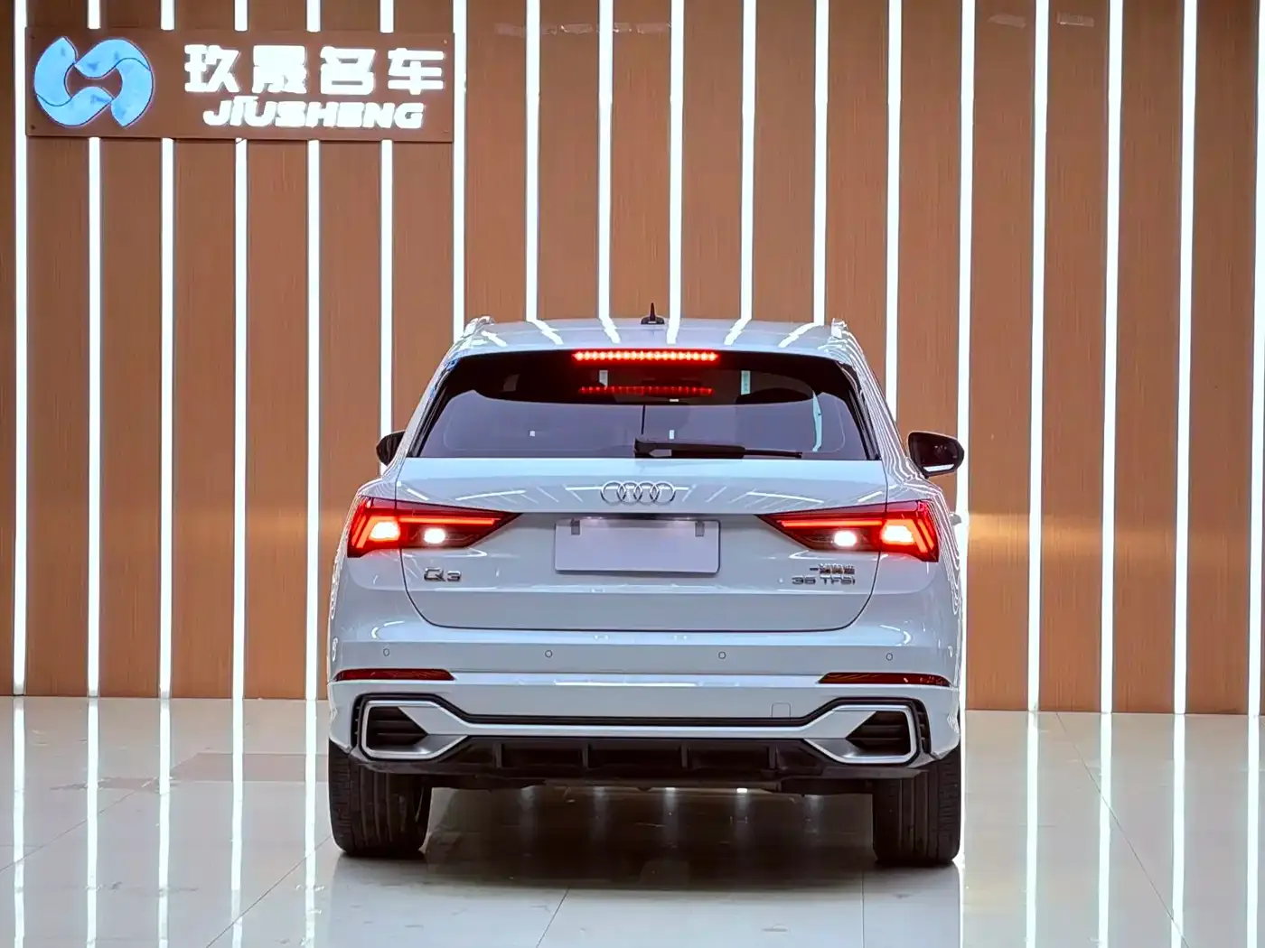 Audi Q3 35 TFSI Fashion Sport 2024 — фото 21