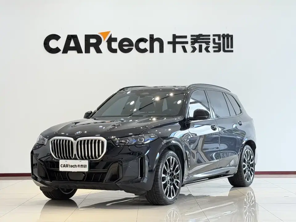 BMW X5 xDrive 40Li M Sport Black Night Package 2024