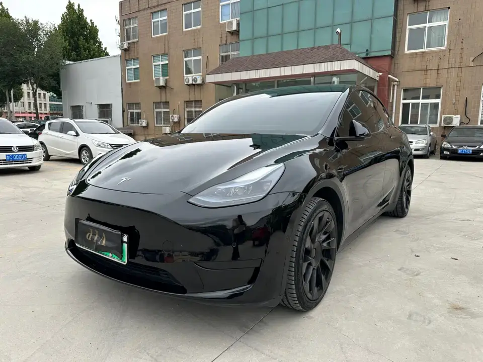 Tesla Model Y Facelift Rear-Wheel Drive Version 2023
