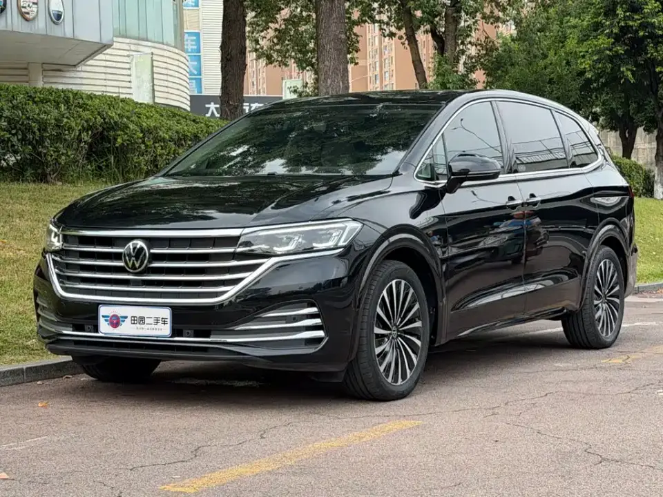 Volkswagen Viloran 380TSI Executive Edition 2023