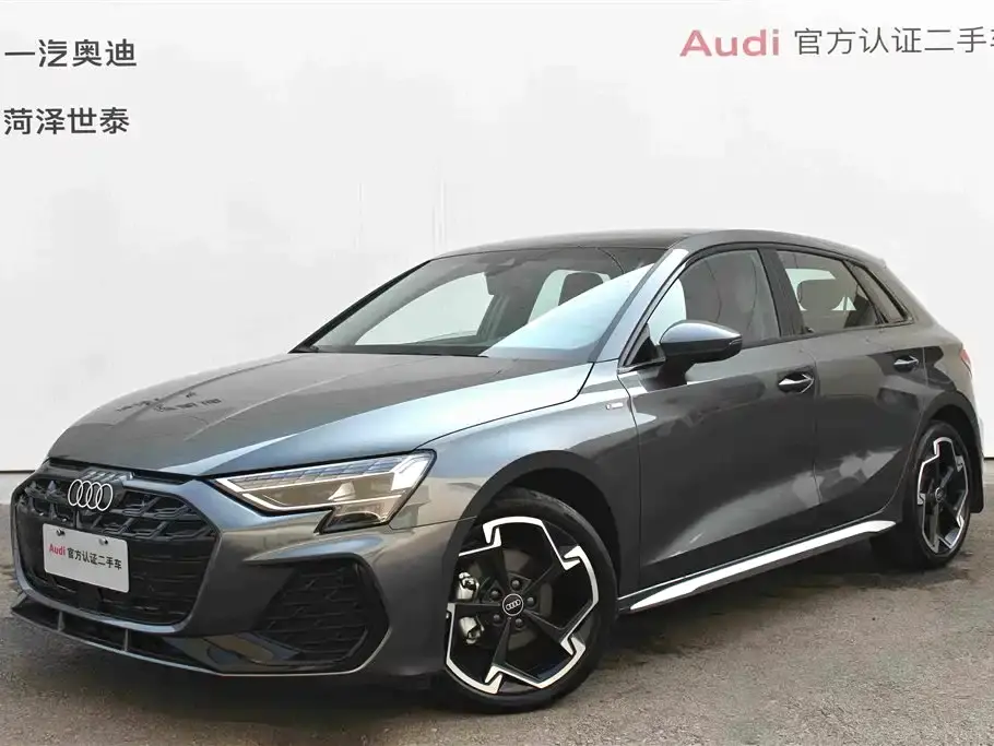 Audi A3 Facelift Sportback 35TFSI Flying Spur Premium 2026