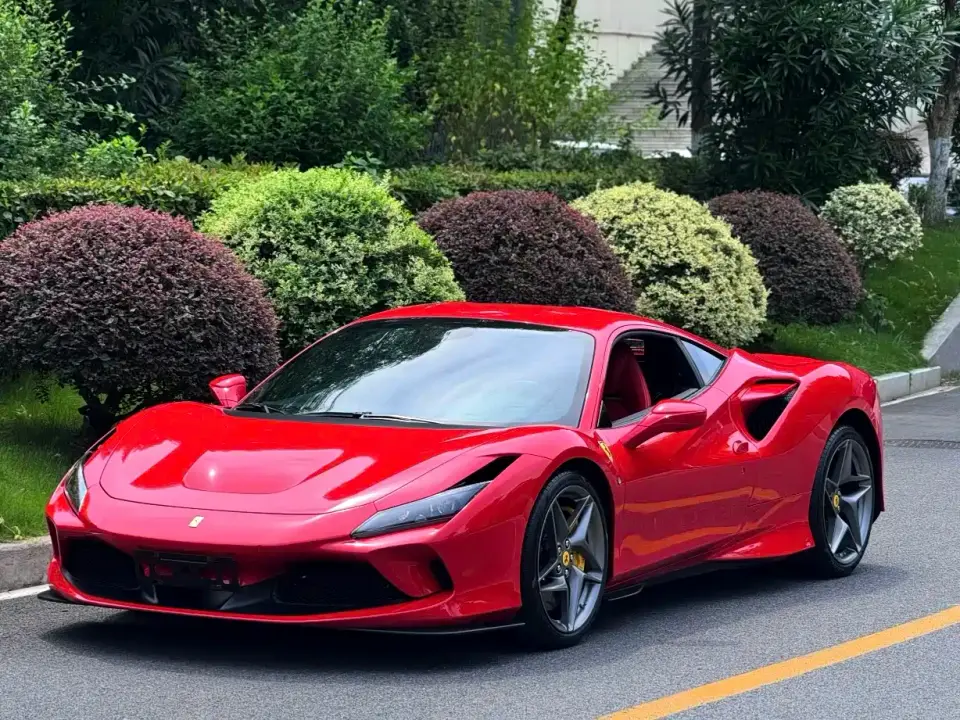 Ferrari F8 Tributo 3.9T V8 2022