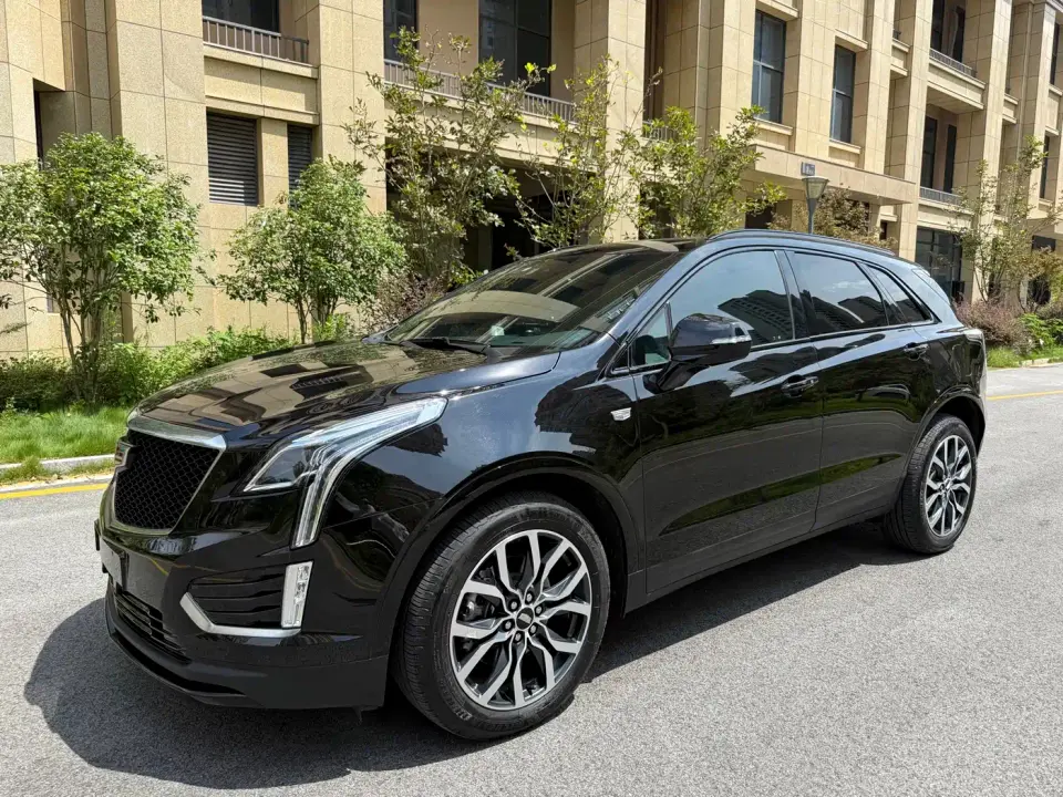 Cadillac XT5 2.0T AWD Luxury (Hummingbird Edition) 2024