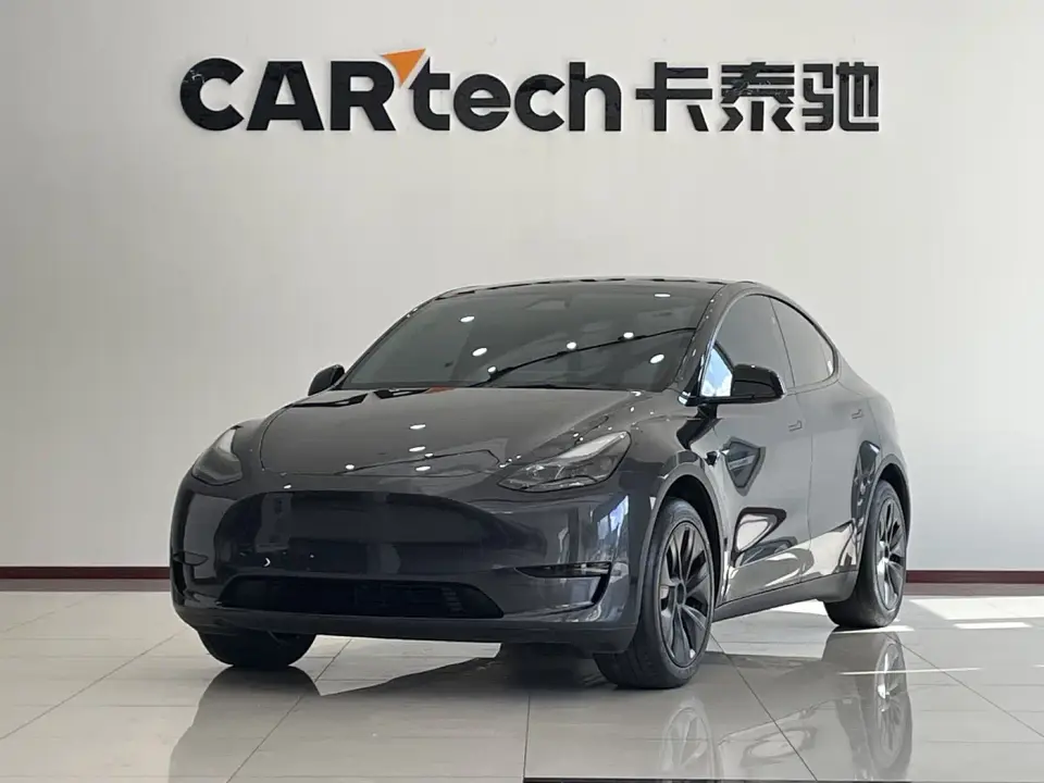 Tesla Model Y Rear-Wheel Drive Version 2025