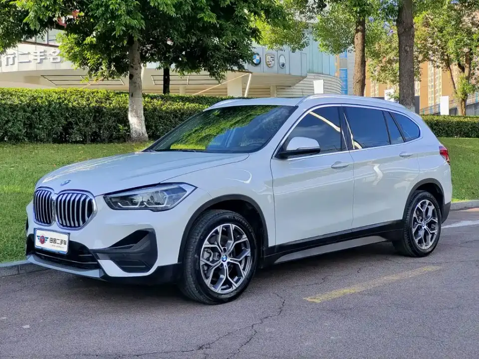 BMW X1 sDrive25Li Leading 2021
