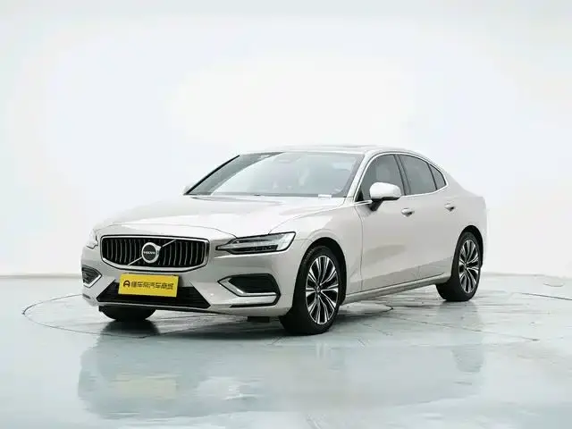 Volvo S60 B4 Smart Vision Luxury Edition 2022