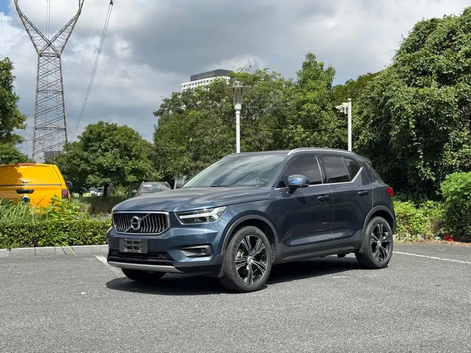Volvo XC40 T4 AWD Smart Luxury Edition 2021