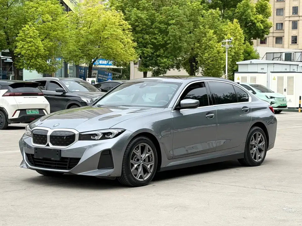 BMW i3 eDrive 35 L 2022