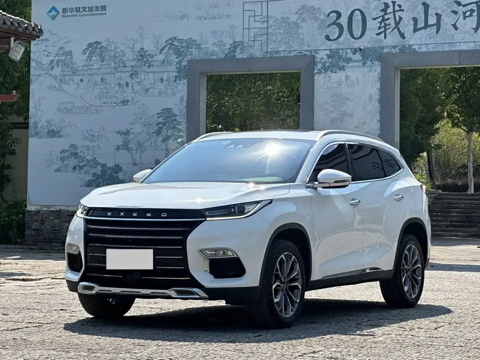 Exeed Lingyun 1.6T 2WD Starlight Edition 2020
