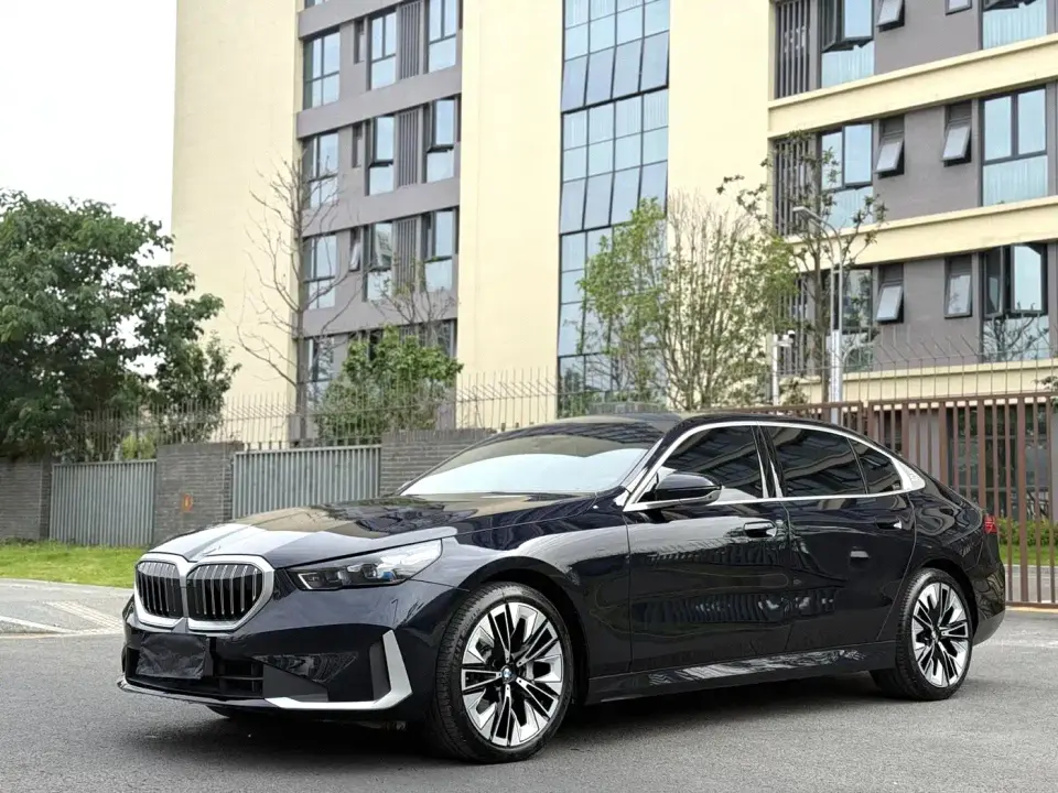 BMW 5 Series 530Li Premium M Sport Package 2025