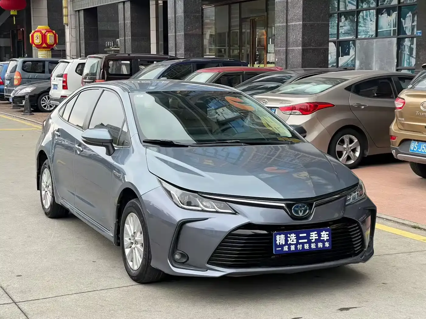 Toyota Corolla Hybrid 1.8L E-CVT GL-i Pioneer Edition 2020 — фото 3