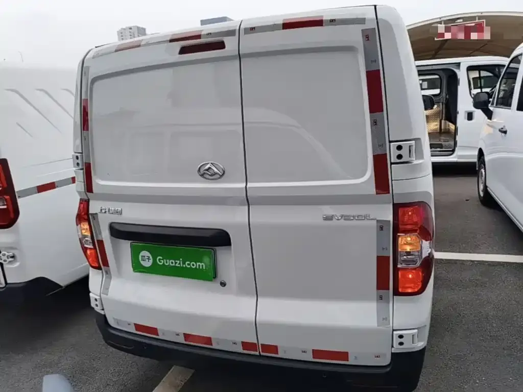 SAIC Maxus Maxus EV30 Pure Electric Intelligent Logistics Expert Long Wheelbase Gotion 2026 — фото 4