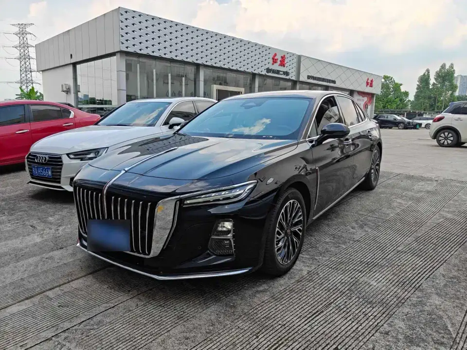 Hongqi H5 2.0T Automatic Smart Connect Flag Smooth Edition 2024