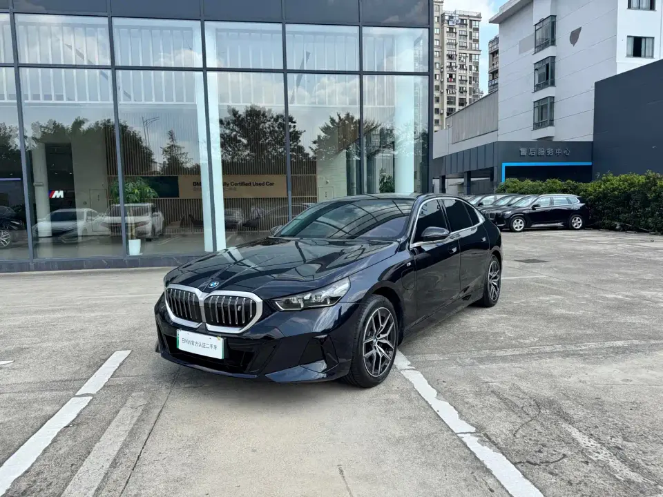 BMW i5 eDrive 35L M Sport Package 2026