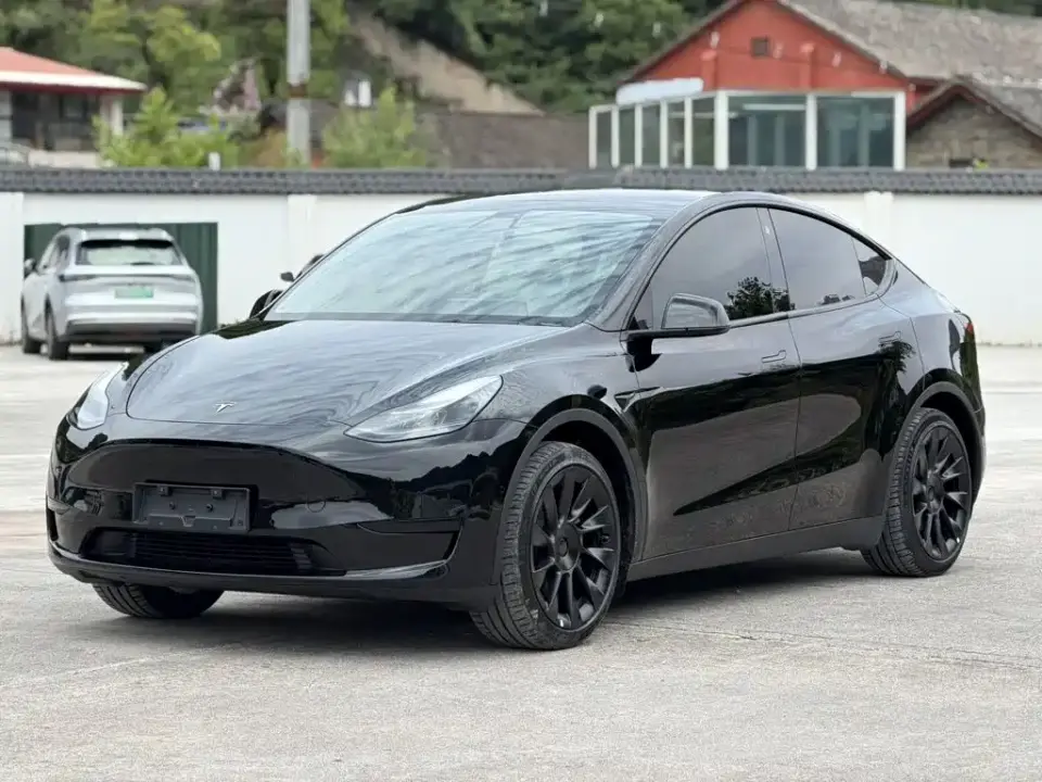 Tesla Model Y Facelift Rear-Wheel Drive Version 2023