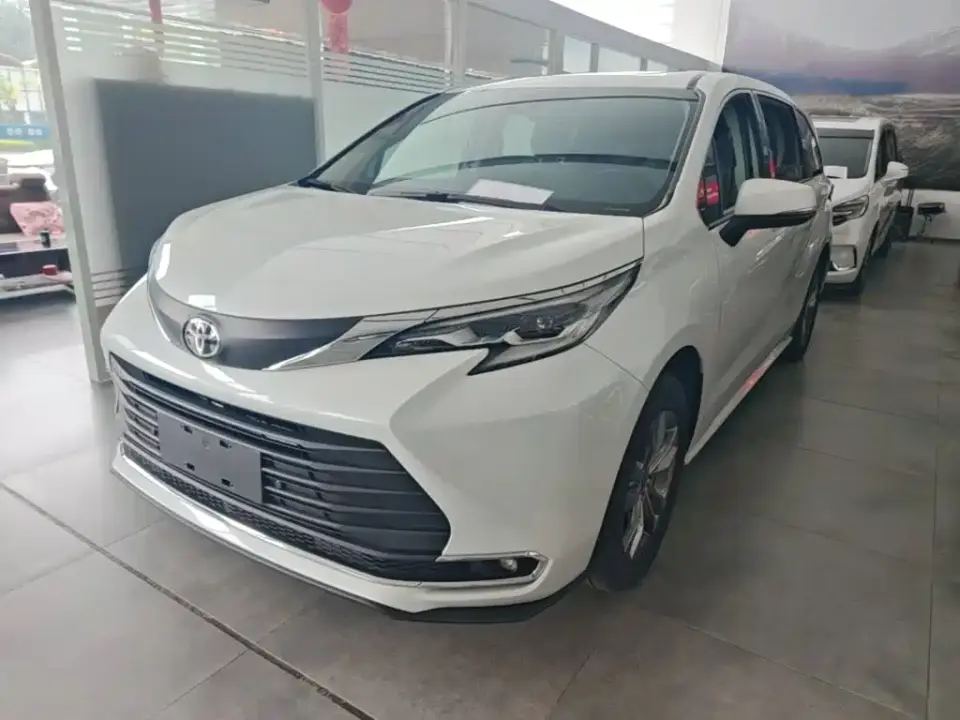 Toyota Sienna Model 2.5L Hybrid 2WD Comfort Edition 2026