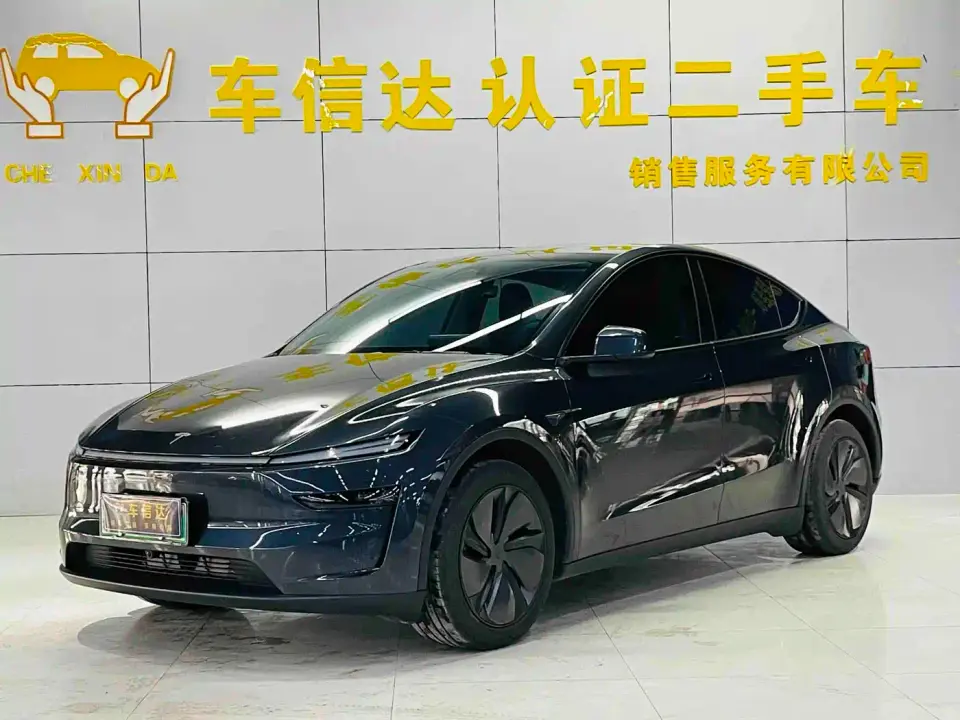 Tesla Model Y Rear-Wheel Drive 2025