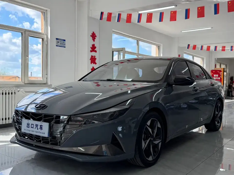 Hyundai Elantra 240TGDi DCT LUX Premium Edition 2022