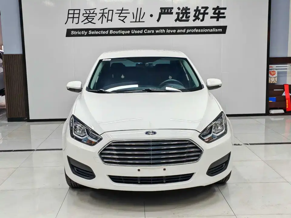 Ford Escort Facelift 1.5L Auto Premium Edition (TPMS) China VI 2021