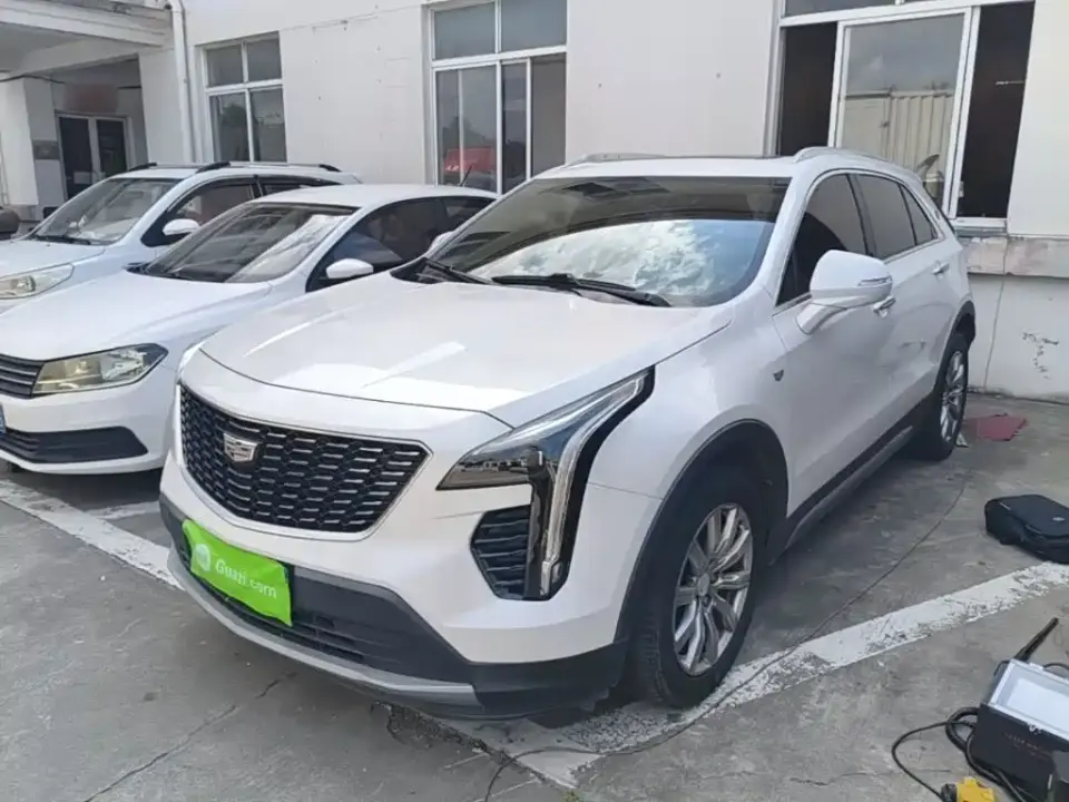 Cadillac XT4 28T FWD Leading Trim 2020
