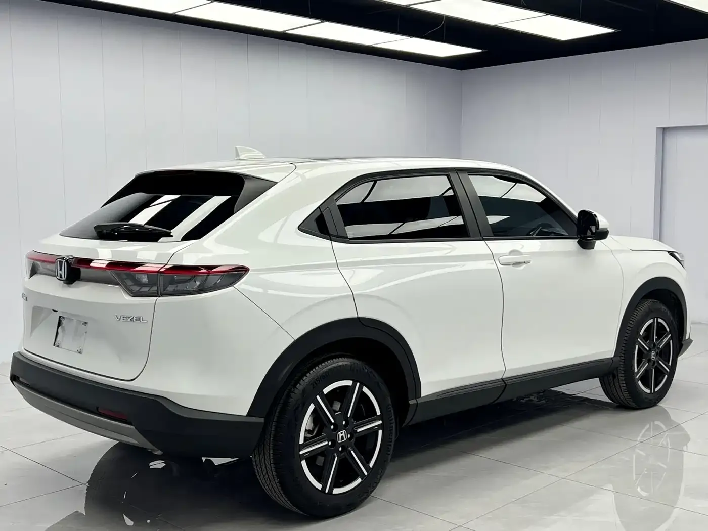 Honda Vezel 1.5L CVT Technology Edition 2023 — фото 4