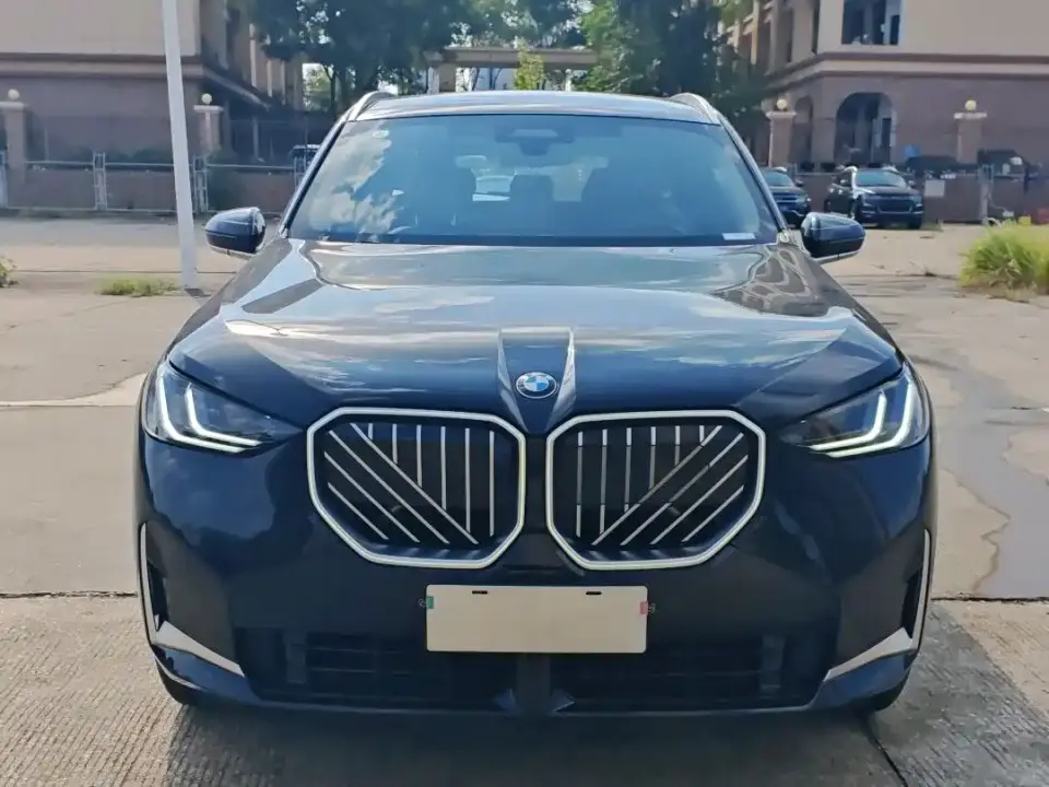 BMW X3 xDrive30L Premium Model M Sport Black Package 2025