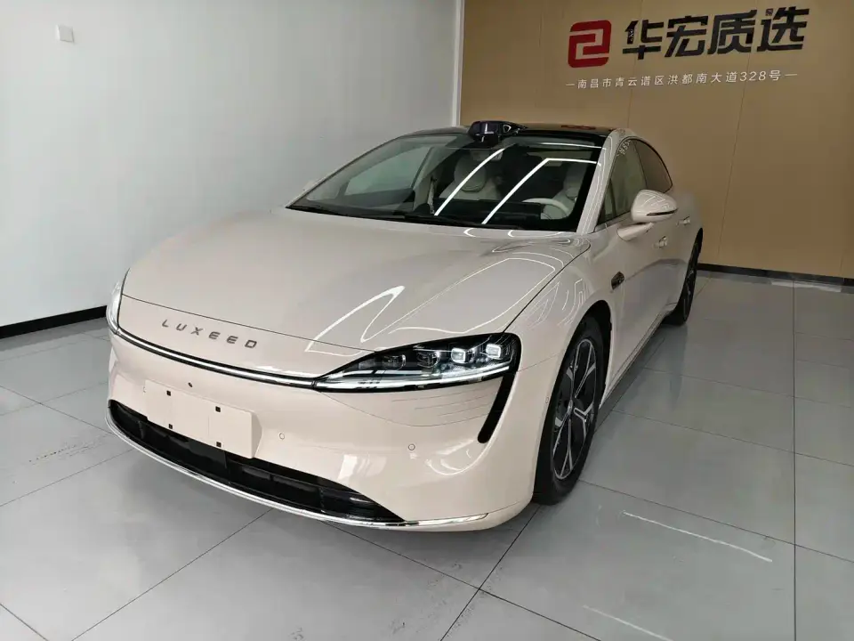 Zhijie S7 855km Max 2025