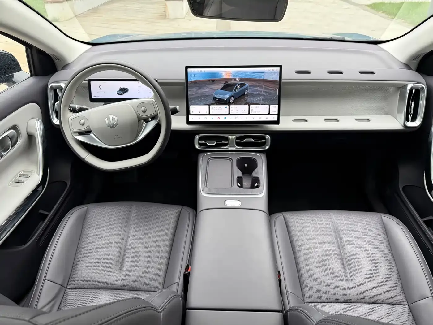 Leapmotor B01 550 Comfort Edition 2025 — фото 11