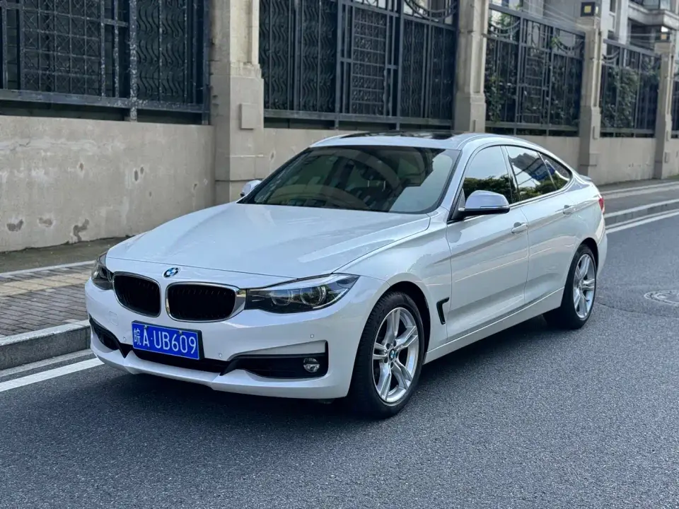 BMW 3 Series GT 320i Fashion Model 2019