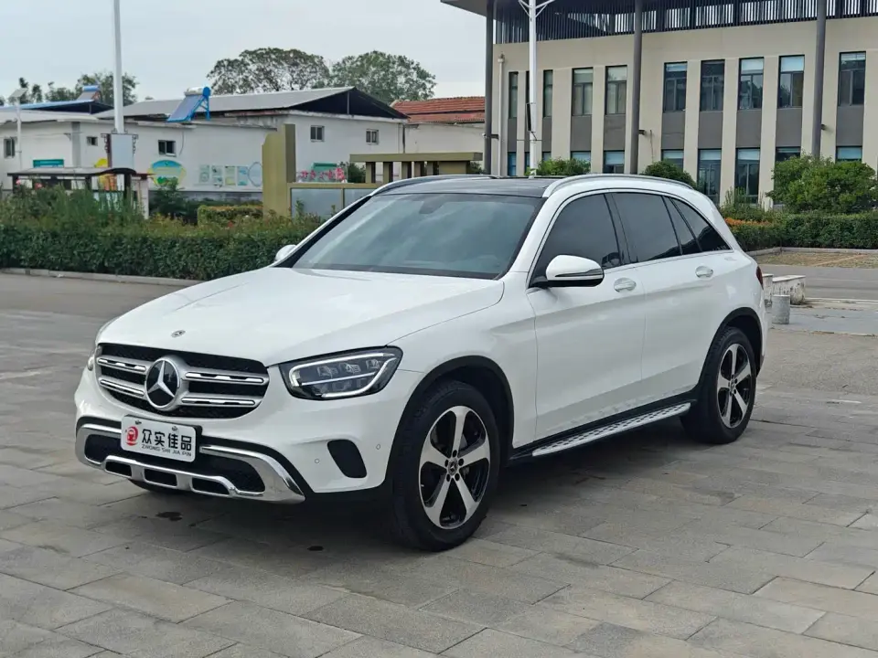 Mercedes-Benz GLC-Class Model GLC 260 L 4MATIC Luxury Edition 2022