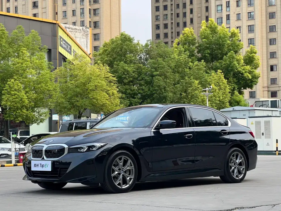 BMW i3 eDrive 35 L 2022