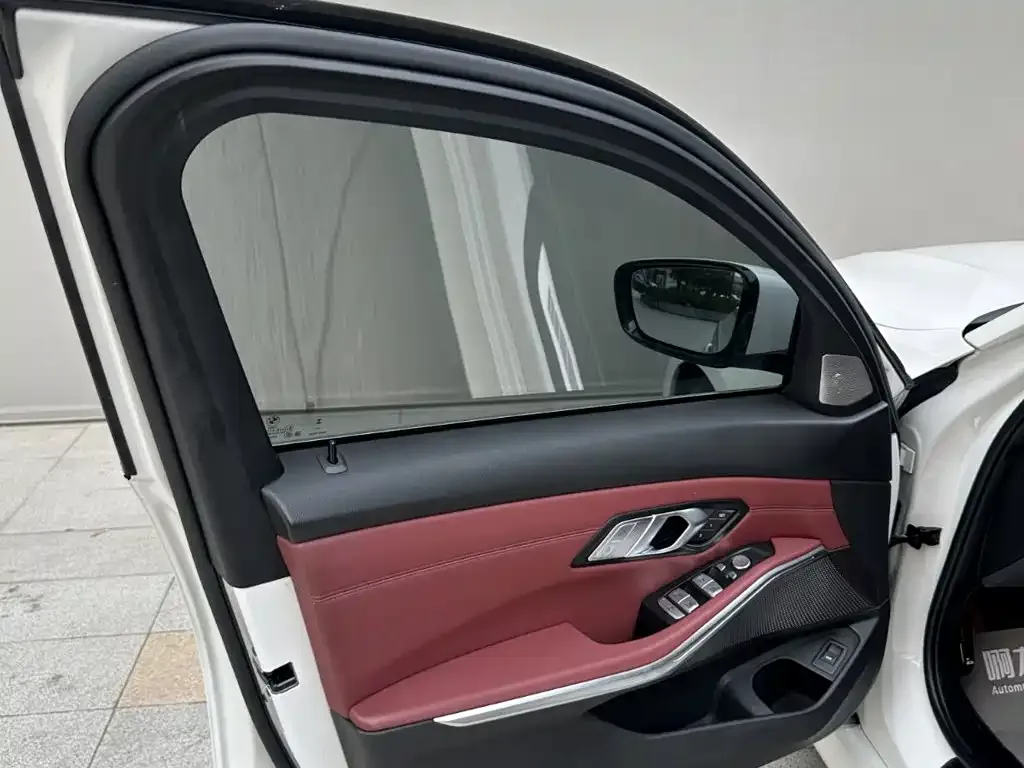 BMW 3 Series 325Li M Sport Package 2022 — фото 12