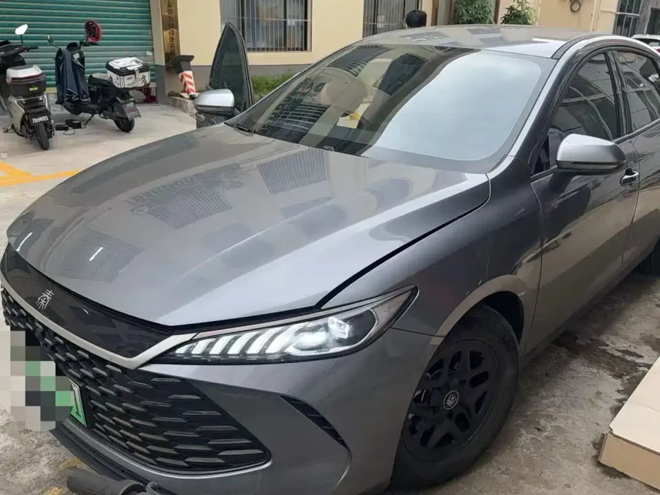 BYD Qin PLUS DM-i Smart Drive 55KM Leader 2025