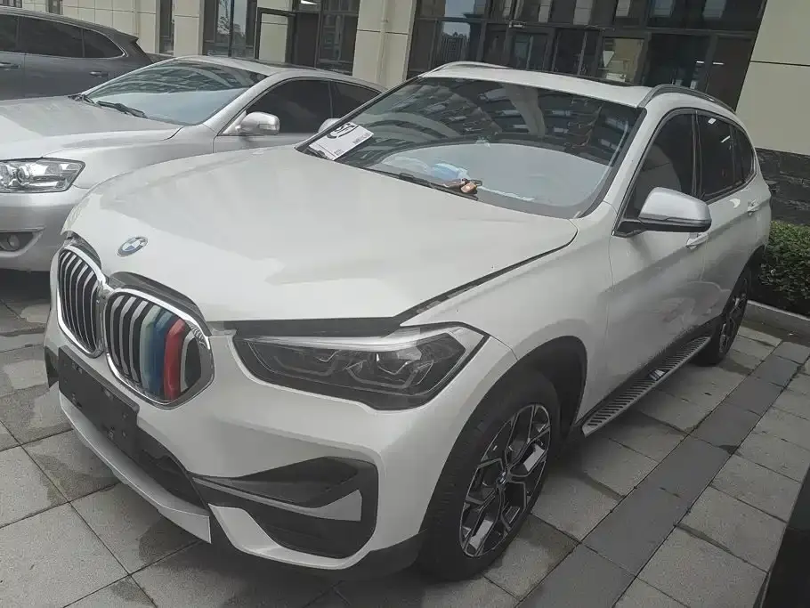 BMW X1 Facelift sDrive20Li Premium 2022