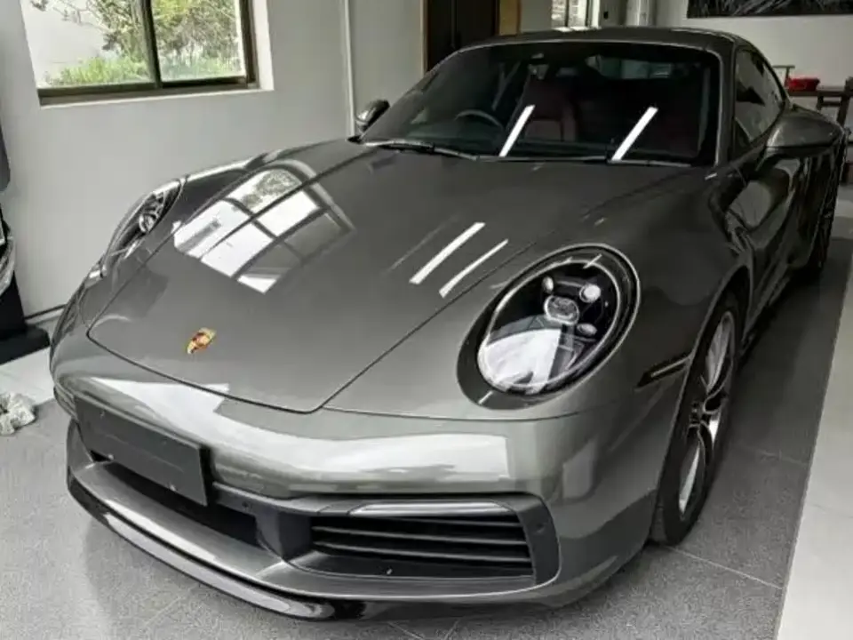 Porsche 911 Carrera 3.0T 2024