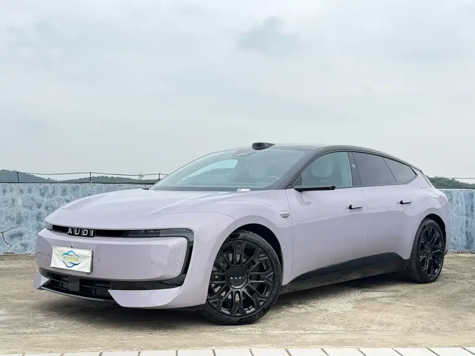 Audi E5 Sportback Model Base Version 2025