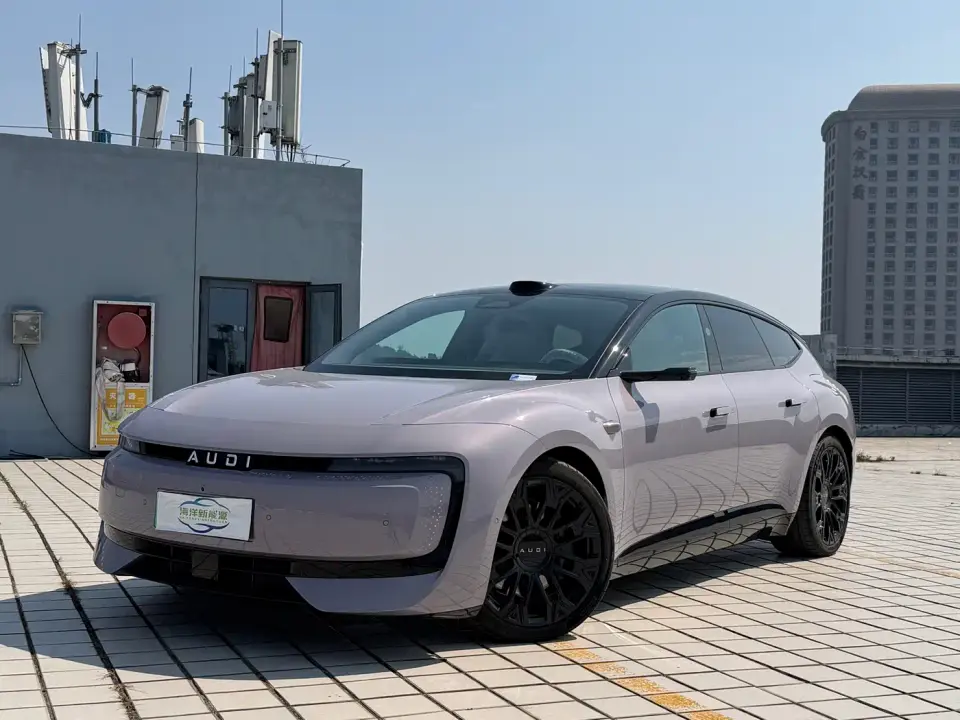 Audi E5 Sportback Model Base Version 2025