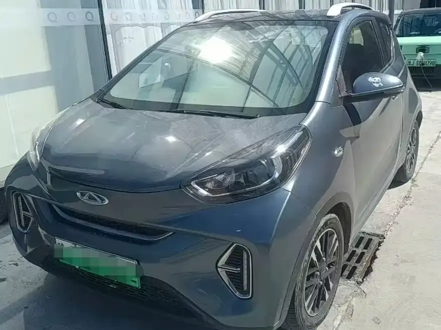 QQ New Energy Little Ant Facelift Sweet Edition Light Sugar NMC 30.6kWh 30kW 301km 2022