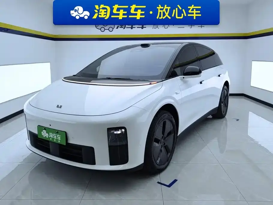 Li Auto i6 2WD Base Model 2026