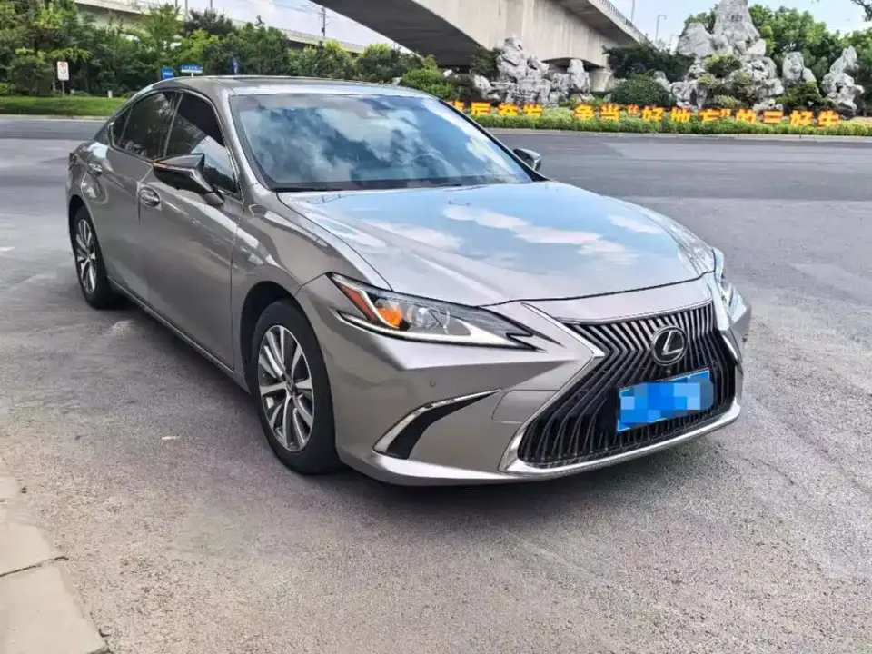 Lexus ES 200 Excellence 2020